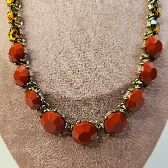 EL Erica Lyons Gold Tone Metal Animal Print Dark Red Beads Necklace Adjustable - Picture 2 of 8